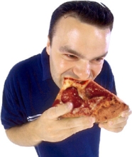 man_eating_pizza.jpg